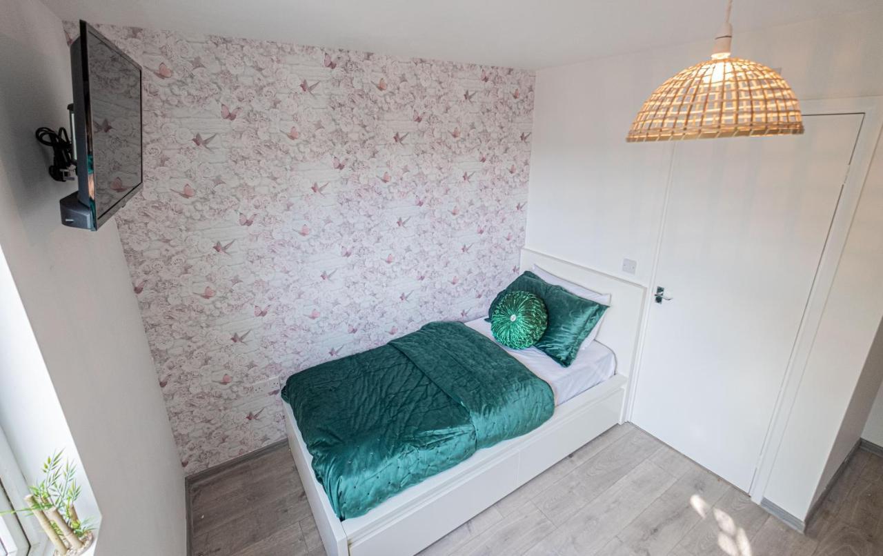 Forest Work & Relax Accommodation Overstone Eksteriør bilde