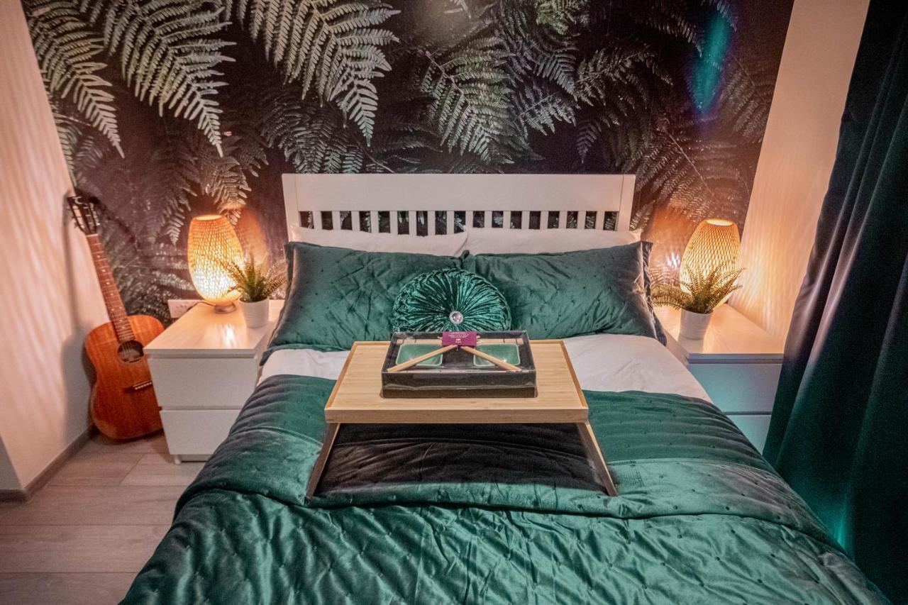Forest Work & Relax Accommodation Overstone Eksteriør bilde